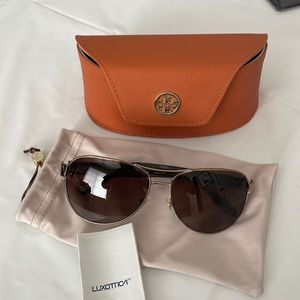Brand New Tory Burch Aviator Sunglasses